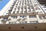 Oportunidade comercial em prédio tradicional  no Centro Histórico de Porto Alegre. Ampla sala comercial , com 123,42m2, em reforma( a ser concluída pelo adquirente) com  cozinha e banheiros.  Localiza