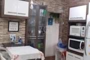 Apartamento totalmente reformado, Tem 02 dormitórios, banheiro social,  sala com ampla claridade, a cozinha foi integrada com a área de serviço assim o banheiro auxiliar