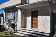 Casa | 3 quartos | 84,96m2 | 6 vagas | Bairro Camaquã&lt;BR&gt;&lt;BR&gt;Descubra sua nova casa no coração do Camaquã, em Porto Alegre! Com uma área privativa de 84,96 m², e terreno com 418,00m2, este