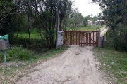 Terreno no Bairro Lami,  25 m x 56 m,  todo murado, plano, pronto para construir, encontra-se em um local privilegiado, junto a natureza, próximo a vários balneários. Estuda carro no negócio. O Terren