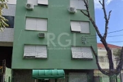 Apartamento de  2 dormitórios no bairro Santana. Sala, cozinha, área de serviço separada, espaço office junto a área de serviço. Silencioso e bem iluminado. Próximo ao Shopping João Pessoa, escolas,  