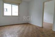 ALUGADO: Vendo Apartamento no bairro Jardim Leopoldina em Porto Alegre,  com 01 dormitório, sala, cozinha e área de serviço,  piso em parquet, banheiro com box de vidro.  Condomínio localizado próximo