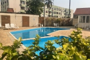 Vende-se apartamento de dois dormitórios no quinto andar, com elevador, em condomínio com piscina, salão de festas, play, churrasqueiras, bicicletários, pátio, jardim e, o mais incrível: exatamente ao