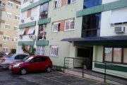 Lindo apartamento na Cavalhada, totalmente decorado e semi mobiliado, com 3 dormitórios, living 2 ambientes com sacada e churrasqueira, cozinha montada, banheiro e uma vaga escriturada. Condomínio com