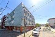 ÓTIMA OPORTUNIDADE DE APARTAMENTO EM PORTO ALEGRE!&lt;BR&gt;Localizado no bairro Passo da Areia, este imóvel possui 3 dormitórios, 1 banheiro social, 1 banheiro auxiliar, sala ampla, cozinha com área 