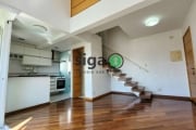 VENDE em Moema apartamento duplex com 2 dormitórios e 2 vagas