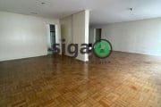 Apto com 204m², com 3 quartos,sendo 1 suite, 1 vaga, nos Jardins,SEMI MOBILIADO para LOCAÇÂO e VENDA