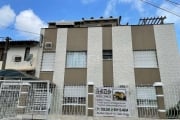 Imóvel no bairro Cristal em Porto Alegre, com 1 dormitório, sala, cozinha, área de serviço, banheiro e pátio privativo. Apartamento amplo, arejado com ventilação cruzada. Imóvel próximo a escolas, par