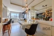 Apartamento 68 m² mobiliado, 2 dormitórios, sendo 1 suíte e 1 vaga.&lt;BR&gt;Imóvel possui living para dois ambientes, cozinha americana planejada com churrasqueira, área de serviço separada. Área int