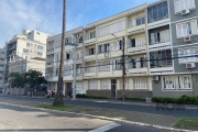 Apartamento , boa localização no Menino Deus, próximo a todos os recursos e facilidades do bairro 50 m², living com 2 ambiente, 2 dormitórios, banheiro social e área externa de serviço.&lt;BR&gt;Apart