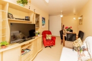Apartamento localizado no bairro Vila Ipiranga, com 65,53 m². Imóvel com 02 dormitórios, sala, cozinha, banheiro e pisos em cerâmica e laminado. Imóvel com posição solar privilegiada. Possui vagas par