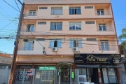 Ótima oportunidade de apartamento à venda no bairro São João em Porto Alegre. Localizado na Avenida Benjamin Constant, esse apartamento possui 2 quartos, 1 banheiro social, sala espaçosa e cozinha. A 