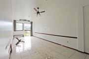 Excelente Sala comercial, com banheiro, medindo aproximadamente 35m2. Condomínio bem localizado, e frente ao Nacional Supermercado Barbada - R$ 135.000,00.&lt;BR&gt; Agende sua visita!&lt;BR&gt;&lt;BR