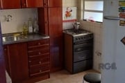 Excelente apartamento semi mobiliado, com 1 dormitório, estilo suíte,  living amplo, cozinha, área de serviço separada. Condomínio enxuto, com porteiro eletrônico e faxineira. Possibilidade de locar g