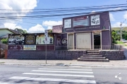 Prédio comercial 600m², em ponto tradicional do bairro,  contemplando uma excelente esquina do com fácil acesso, em avenida movimentada .  Vale a pena conferir. Pode ser locado a área toda 400m² ou um