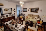 Apartamento à venda no Edifício Aide - Localização privilegiada em Porto Alegre!&lt;BR&gt;&lt;BR&gt;O apartamento conta com:&lt;BR&gt;&lt;BR&gt;Sala ampla, ideal para receber amigos e familiares;&lt;B