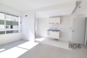 Apartamento amplo bem iluminado semi mobiliado&lt;BR&gt;Esse excelente apartamento conta com 2 dormitórios sendo 1 suíte, cozinha americana, sala e 1 vaga de garagem coberta.&lt;BR&gt;Cozinha com armá