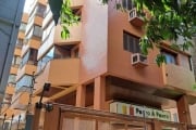 Excelente apartamento 1 dormitório  semi mobiliado  com uma vaga de garagem coberta e escriturada , banho social com vidro blindex, área de serviço . ,sacada ampla com churrasqueira  , armario no dorm