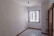 Esse apartamento de 2 quartos em Santo Antônio é uma ótima opção! Com 72,2m², ele está localizado na rua Teixeira de Freitas, a apenas 30 metros da Bento Gonçalves. O espaço conta com dois dormitórios