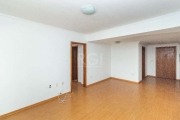 Apartamento localizado no bairro Vila Ipiranga com 117m² no 2º andar. Imóvel com 02 dormitórios, sala de estar/jantar, sacada, cozinha com armários, banheiro social,e suite, área de serviço,e pisos em