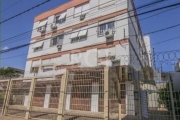 Apartamento 2 dormitórios no bairro Partenon. Ampla sala, cozinha, área de serviço. Ótima posição solar e bem ventilado. Piso de parquet com sinteco, portas internas novas, todo imóvel muito bem conse