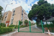 Belo apartamento (terceiro andar, 2 lances de escada) com 3 dormitórios, banheiro social, banheiro auxiliar, living 2 ambientes, todo em piso de parquet, ampla cozinha, área de serviço, excelente orie