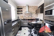 Sobrado a venda na vila Matilde, com 3 suites, 5 vagas, 5 banheiros, piscina, salao de festas, hidro, sauna, closet, cozinha planejada, lareira