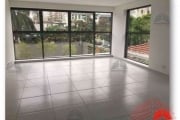 Sala comercial com 41m² em condomínio fechado na região de Santo André. Possui 1 vaga de garagem.