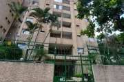 Apartamento na Mooca com 1 dormitório, vaga de garagem, 2 banheiros, vista panorâmica de São Paulo.