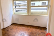 Apartamento no Centro Tipo Studio com 1 Dormitório, Cozinha, Banheiro, Reformado, Próximo ao metrô República.  Salão de festas e Lavanderia