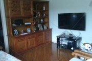 Casa de 264 m² a venda no Ipiranga, com 3 dormitórios, 2 banheiros, cozinha planejada, lavanderia, área de serviço, despensa, 3 vagas de garagem