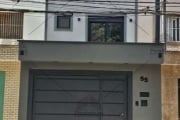 Sobrado a venda de 130 m² no Mirandópolis, 3 dormitórios, 2 suítes master, 5 banheiros, lavanderia, ar condicionado, churrasqueira, 1 vaga de garagem