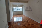 Apartamento de 80 mts2, 3 dormitórios e 1 vaga de garagem, ao lado da rua e metrô Vergueiro, preço baixo, 550 mil R$