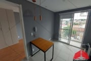 Apartamento a venda na Vila Ema de 32 m², 1 dormitório, 1 banheiro, lavanderia, área de serviço, varanda, mobiliado, cozinha planejada