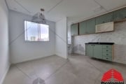 Apartamento para locação , próximo ao metro Tamanduateí,2 quartos, 1 banheiro, com armários e cozinha com armários piso em porcelanato e carpete de ma