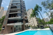 Apartamento à Venda no Morumbi, 97m², 2 qts, living com lareira, varanda com churrasqueira,3 vagas