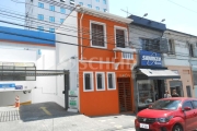 Casa comercial à venda, com 101m² no Ipiranga.