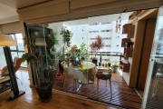 Apartamento Reformado em Moema - 125 m², Andar Alto e Face Norte