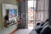 Apartamento  Reformado com Sacada