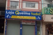 Salão Comercial Espaçoso e Estratégico na Rua Quinze de Novembro: Ideal para Escritórios e Cursos P