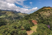 Terreno em condomínio no Cuiabá, Petrópolis.