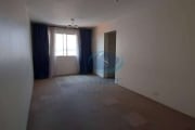 Apartamento com 2 dormitórios,sala 2 ambientes,com 74m²,cozinha,2 banheiros,área de serviço,1 vaga de garagem coberta,aceita proposta.