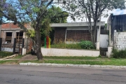 Casa com 2 quartos à venda na Rua Carlos Huber, 755, Três Figueiras, Porto Alegre