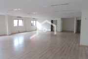 Ampla Sala Comercial de 192m² com 5 Vagas de Garagem - Alameda Campinas, São Paulo/SP