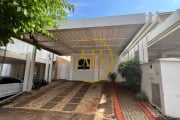 Ótima casa em condomínio fechado na Vila do Golf