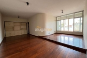 Apartamento na Vila Imperial, com 3 dormitórios (1 suíte), 2 banheiros e 1 vaga de garagem.