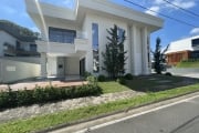 Casa no condomínio fechado Quinte Essence com 3 suites, 234m² de área construída - Vila Nova - Joinville