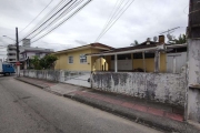 Casa à venda, no Bairro Fazenda Santo Antônio, São José-SC, com 3 quartos, sendo 1 suíte, com 1 vaga