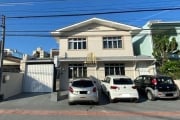 Casa Comercial à venda, no Bairro Capoeiras, Florianópolis-SC, com 7 quartos, sendo 1 suíte, com 4 vagas