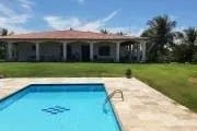 Vende - se Casa com Piscina e Terreno Amplo na Avenida Principal da Taiba